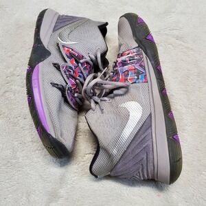Nike‎ Gray Purple Kyrie Graffiti Sneakers Girl 5 Streetwear Casual Logo Logo